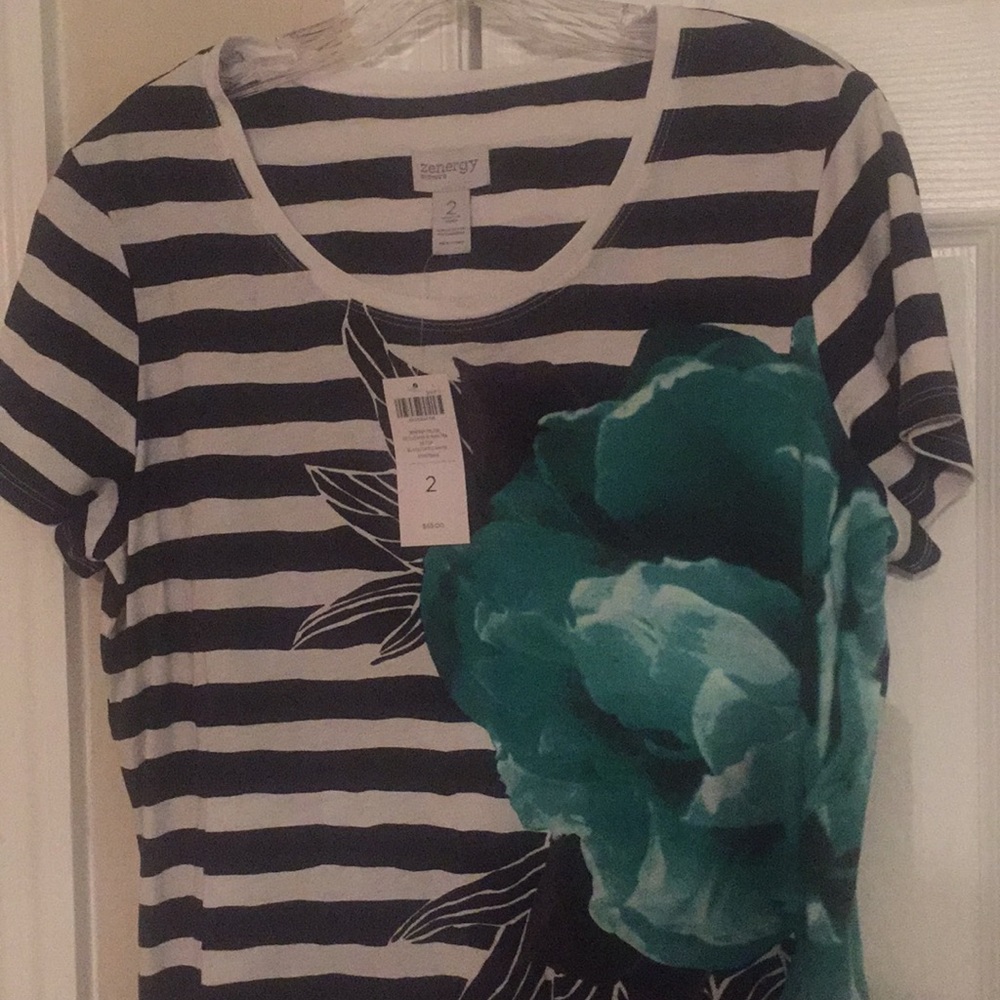 Chico’s Zenergy stripe tee